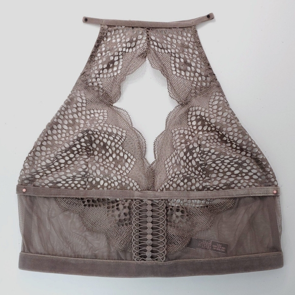 Victoria's Secret Other - Victoria's Secret Highneck Long Line Taupe Bralett